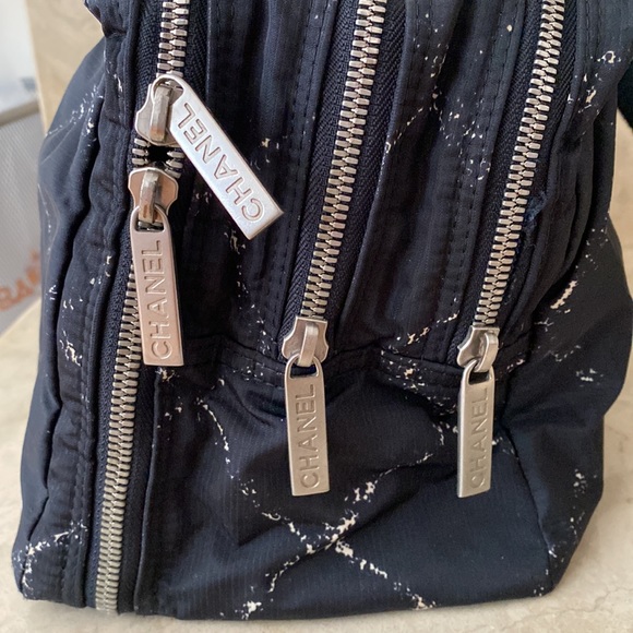 Authentic Chanel Three Zipper Bag/ Makeup bag - Picture 4 of 9